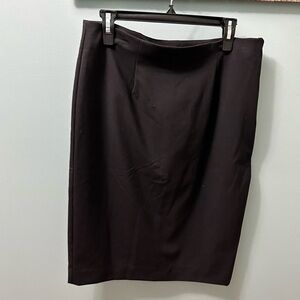 Larry Levine size  12 Black Skirt